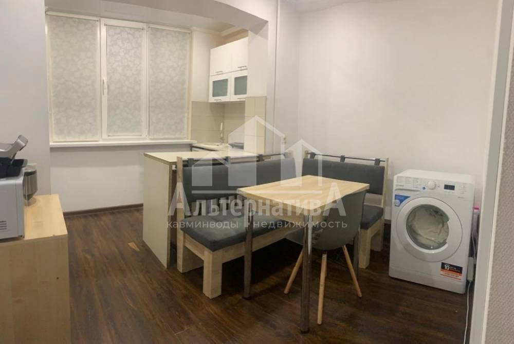 Ставропольский край, Кисловодск, Центр, Либкнехта Карла ул.; Квартира 42,80м² 1/5 эт.