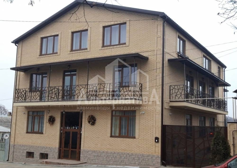 Ставропольский край, Кисловодск, 16-ой школы, Умара Алиева ул.; Дом 705м² на участке 5,90 сот. 4 эт.