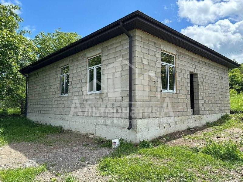 Ставропольский край, Кисловодск, Асфальтный Завод, Рябиновая ул.; Дом 120м² на участке 3 сот. 1 эт.