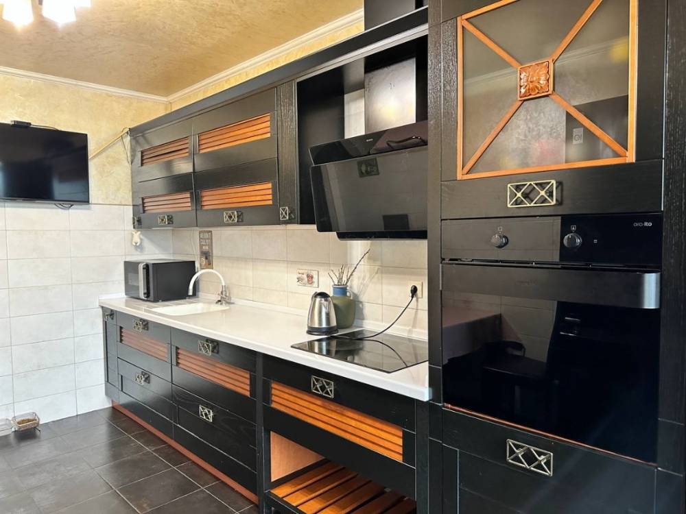 Ставропольский край, Кисловодск, Минутка, Набережная ул.; Квартира 67м² 3/6 эт.