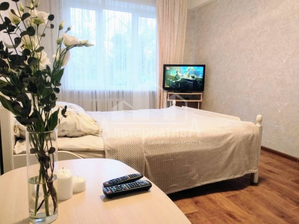 Ставропольский край, Кисловодск, Рынок, Губина Андрея ул.; Квартира 31м² 1/5 эт.