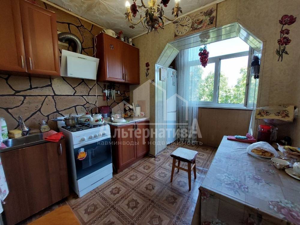 Ставропольский край, Кисловодск, Рынок, Либкнехта Карла ул.; Квартира 51,30м² 5/5 эт.