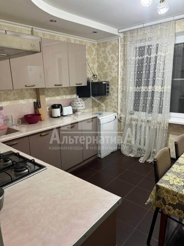 Ставропольский край, Кисловодск, 16-ой школы, Жмакина ул.; Квартира 84,20м² 2/5 эт.