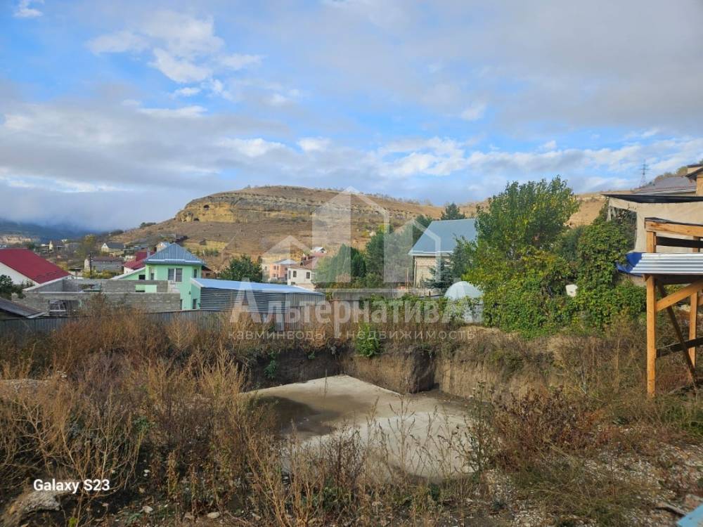 Ставропольский край, Кисловодск, Минутка, с/т Березка; Участок на участке 4 сот.