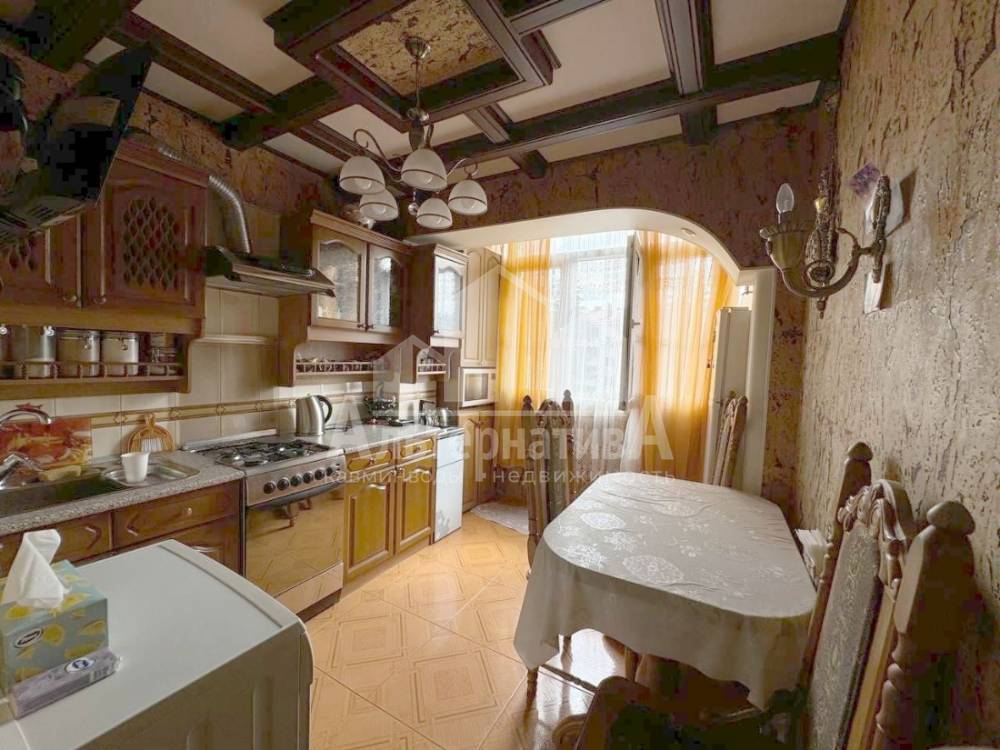 Ставропольский край, Кисловодск, Минутка, Калинина ул.; Квартира 72м² 3/5 эт.