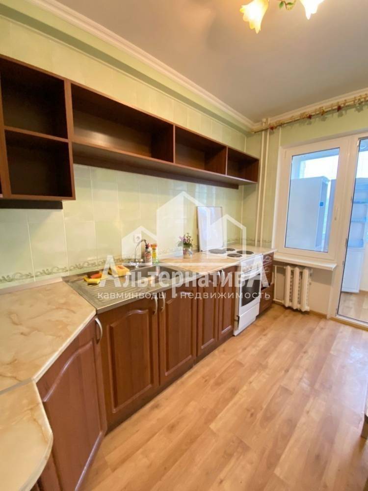 Ставропольский край, Кисловодск, 16-ой школы, Островского ул.; Квартира 50м² 6/12 эт.