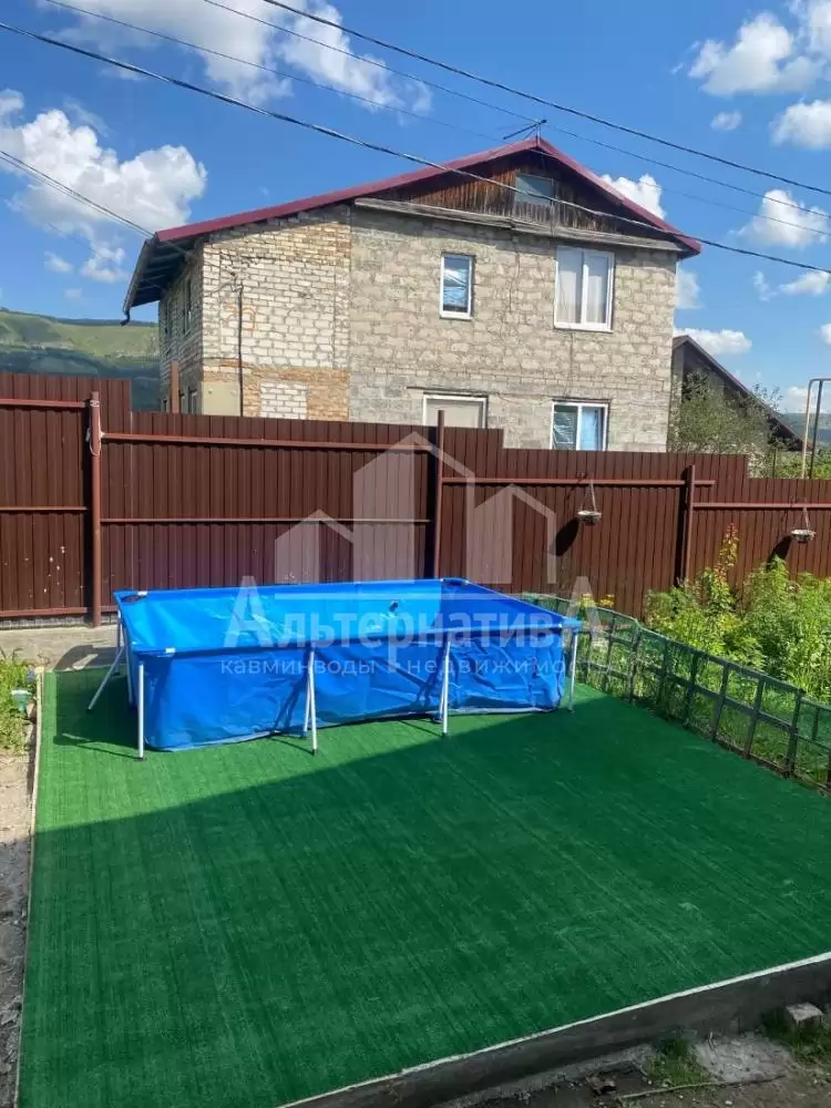 участок за домом