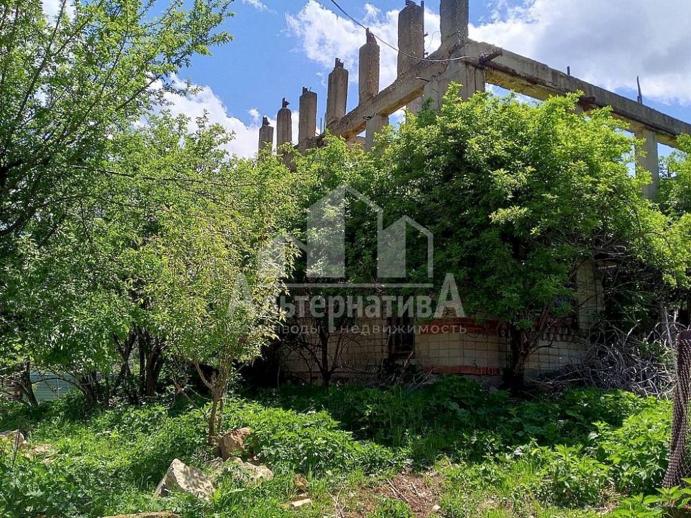 Ставропольский край, Кисловодск, пос.Зеленогорский, Плановая ул.; Участок на участке 3,72 сот.