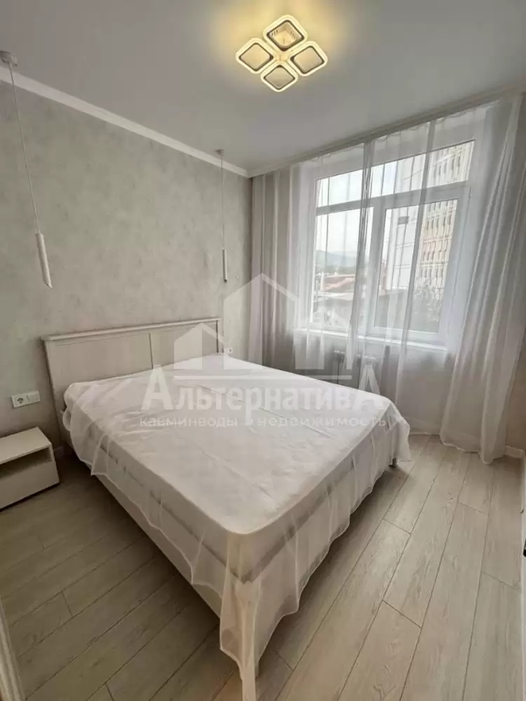 db4a67e9-343b-4cfa-aba1-05533233cac3
