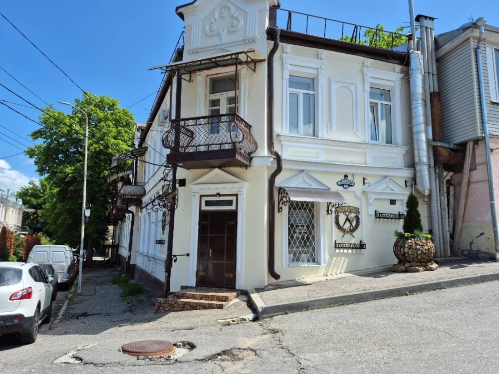 Ставропольский край, Кисловодск, Курортная зона, Красноармейская ул.; Квартира 34,20м² 2/2 эт.
