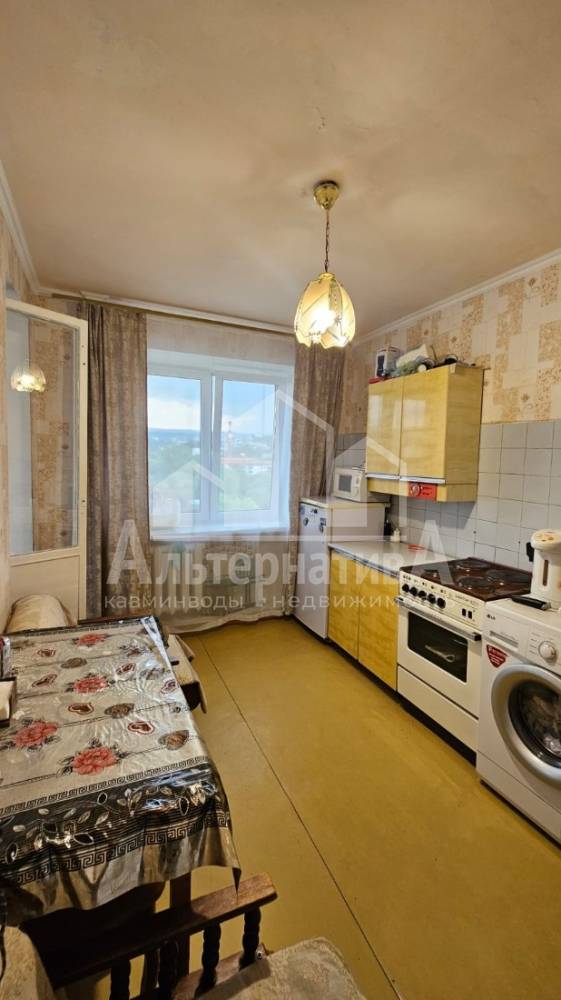 Ставропольский край, Кисловодск, Въезд, Набережная ул.; Квартира 35,90м² 4/5 эт.