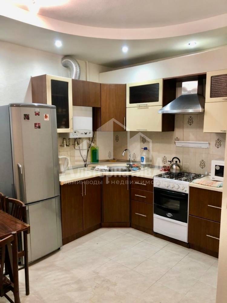 Ставропольский край, Ессентуки, Курортная зона, Депутатская ул.; Квартира 50м² 1/5 эт.
