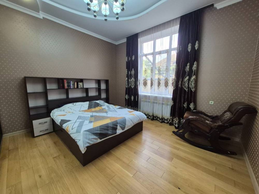 photo_5278780816039736450_y