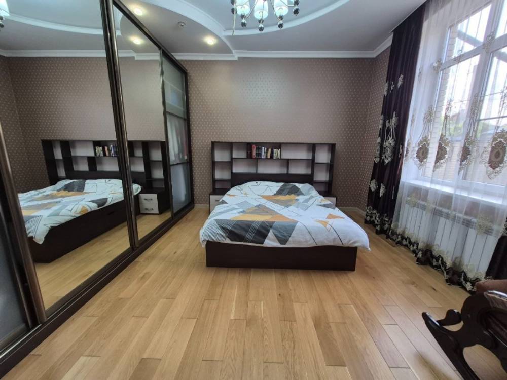 photo_5278780816039736451_y