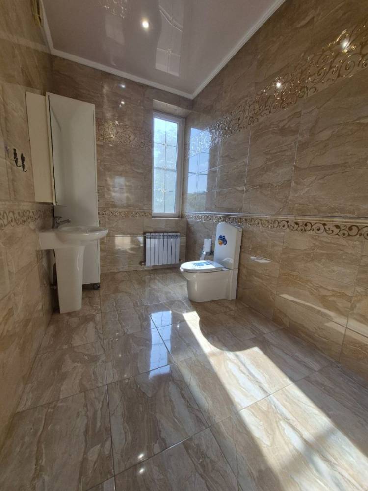 photo_5278780816039736456_y