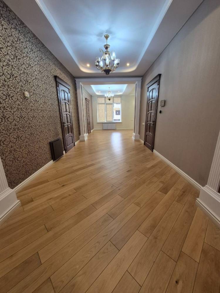 photo_5278780816039736468_y