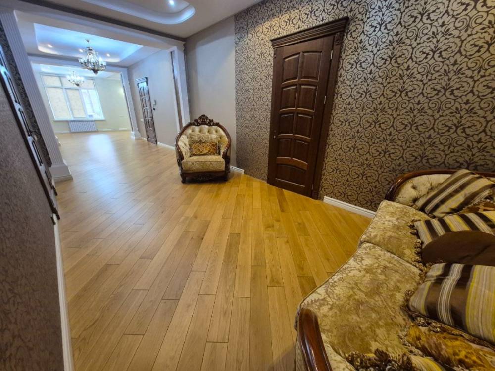 photo_5278780816039736470_y