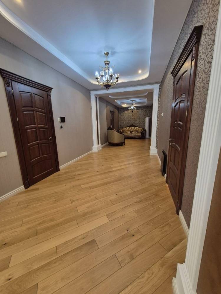 photo_5278780816039736484_y