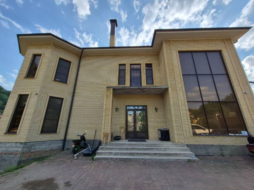 photo_5278780816039736455_y