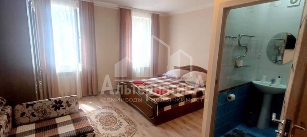 da0200e2-2609-4fff-94a2-5be2464145c0