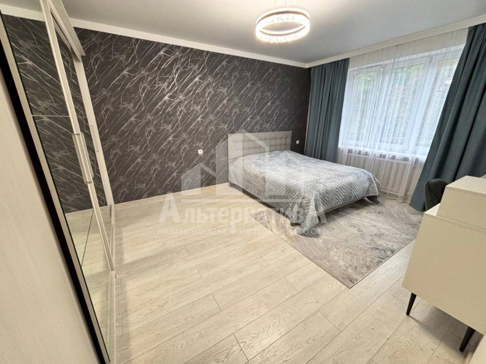 Ставропольский край, Кисловодск, Курортная зона, Авиации ул.; Дом 100м² на участке 4,70 сот. 2 эт.