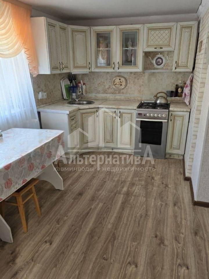 Ставропольский край, Пятигорск, Новопятигорск, Февральская ул.; Дом 92м² на участке 7 сот. 1 эт.
