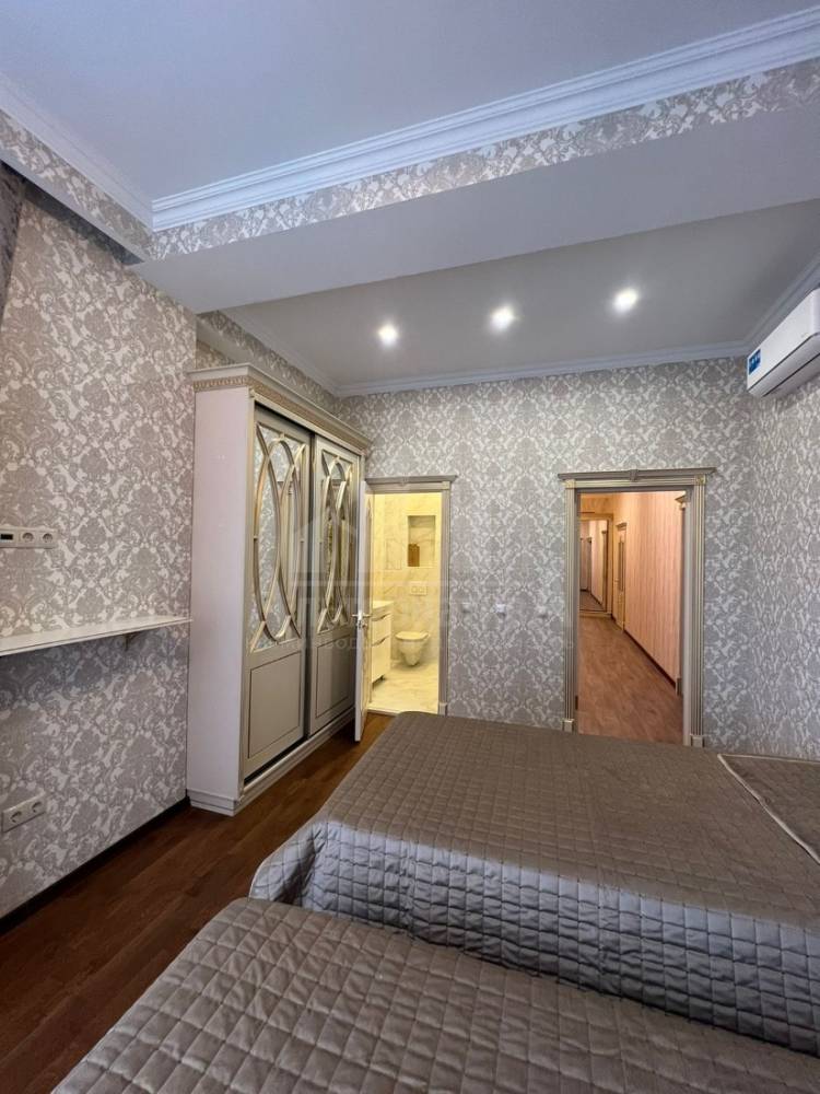 c23c9764-46f5-44ca-b141-1adff9c43b96