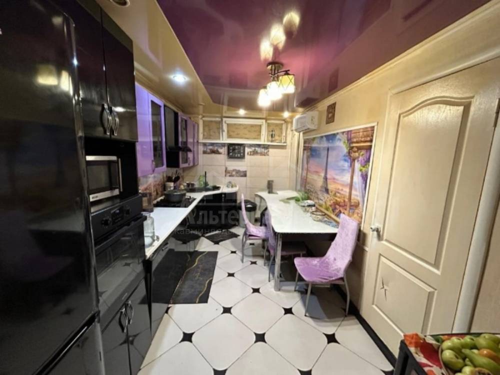 Ставропольский край, Пятигорск, Верхний рынок, Мира ул.; Дом 80м² на участке 1 сот. 2 эт.