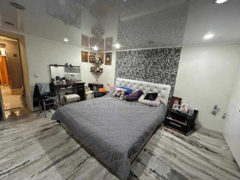 whatsapp image 2025-11-12 at 23.04.13