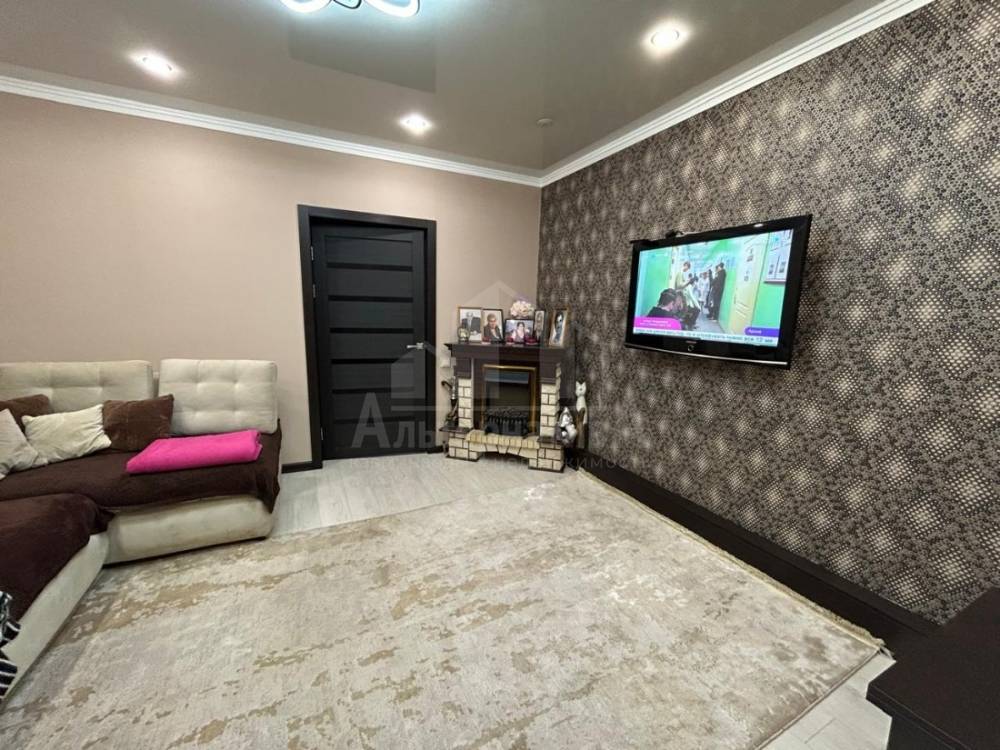 whatsapp image 2025-11-12 at 23.04.15