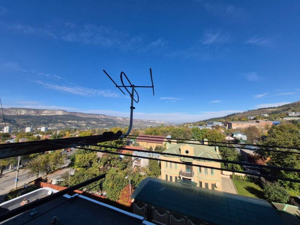 photo_5447173315346167955_y