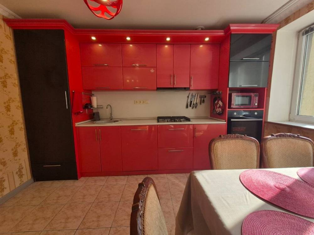 photo_5447173315346167968_y