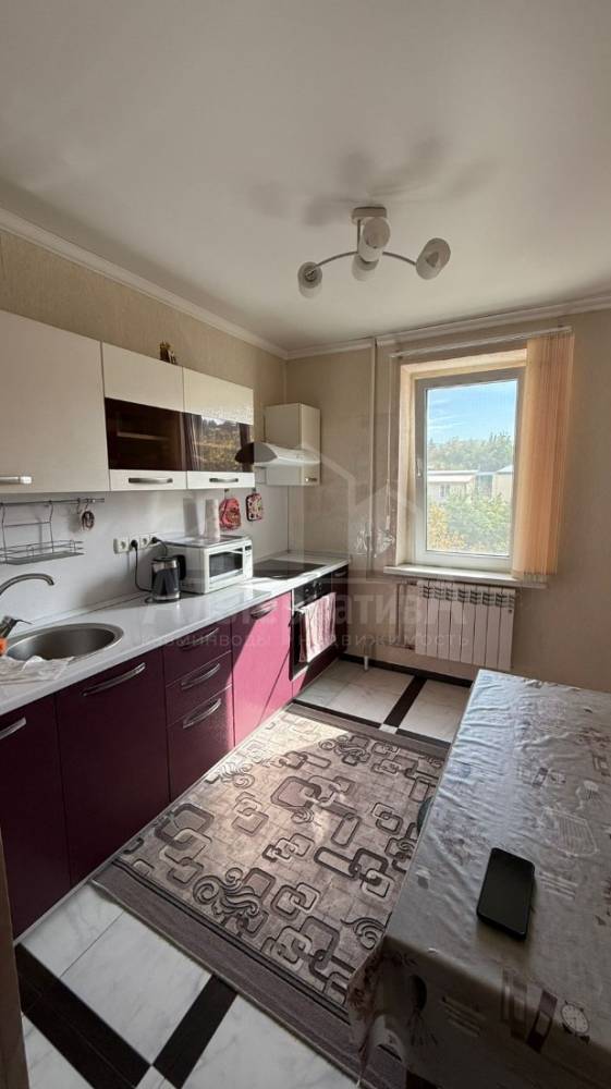 Ставропольский край, Кисловодск, Красивой, Умара Алиева ул.; Квартира 55м² 3/9 эт.