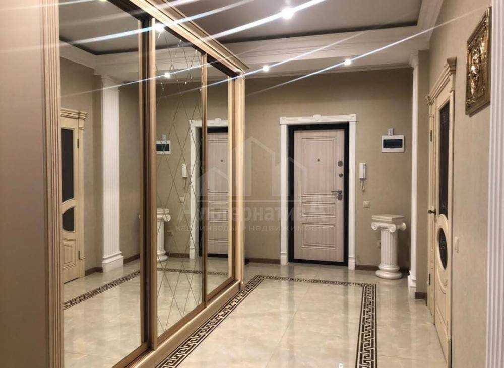 Ставропольский край, Ессентуки, Курортная зона, Октябрьская ул.; Квартира 120м² 11/11 эт.
