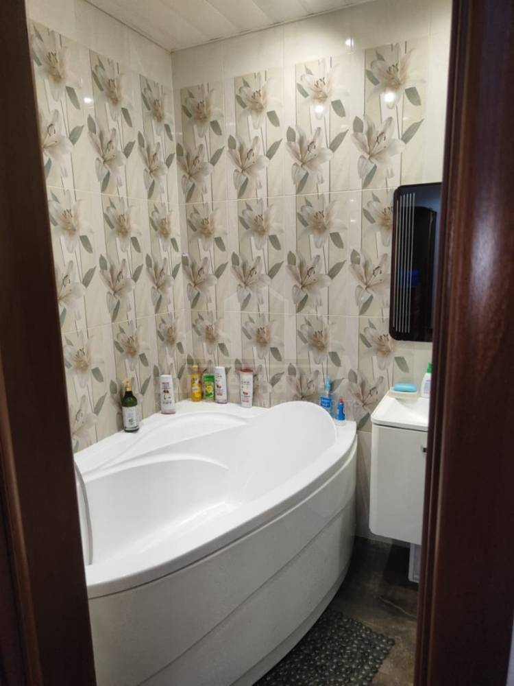 ff73cfd0-542b-411a-bb77-0302234a237a