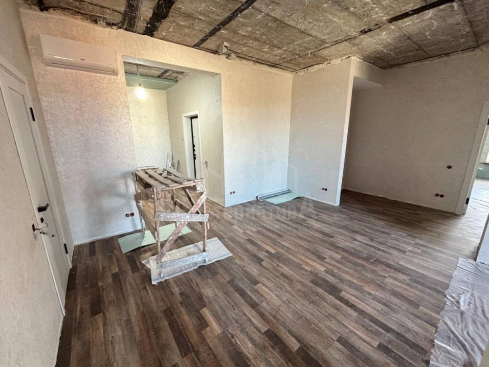 9d906615-c954-4ff2-8ae5-5ebe175b2883