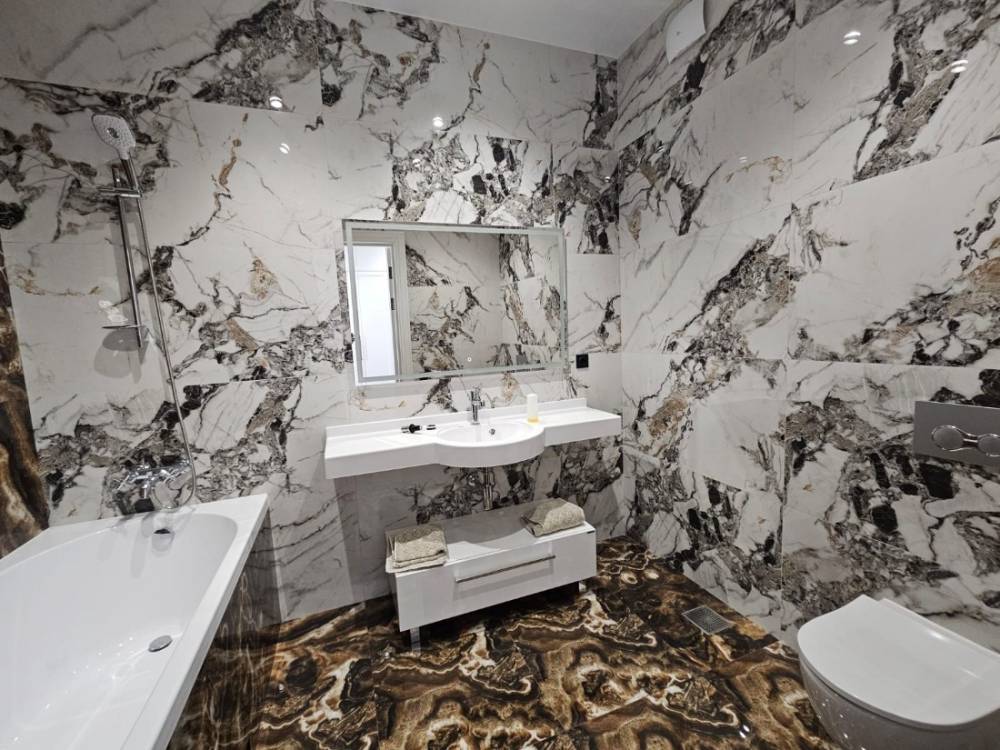 a28244d4-f994-4fe6-a717-be5123ec1c80