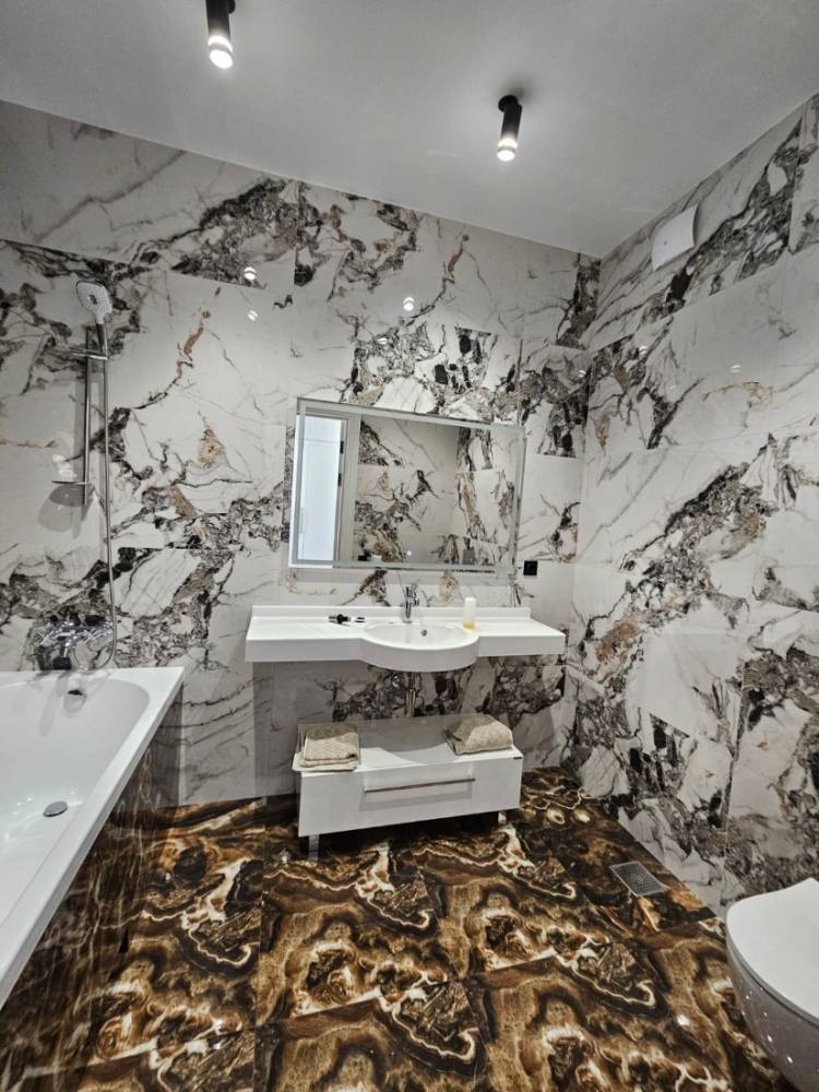 e11a3b52-d9e8-42f1-ad69-ad3854789411