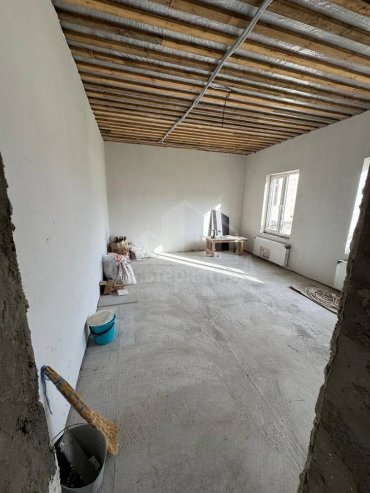 4adb95f8-10af-4b54-bf86-ebe960b9ee6a