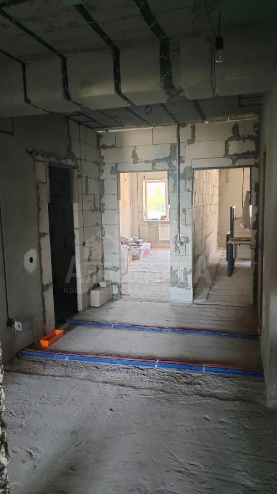 Ставропольский край, Ессентуки, Молзавод, Нелюбина ул.; Квартира 99м² 5/5 эт.