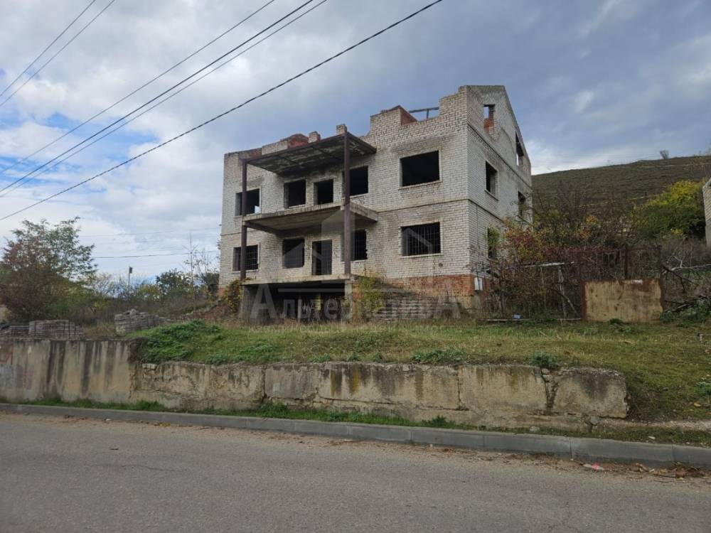 b1280e48-0f28-42b4-b823-cc6eacb6fdf9