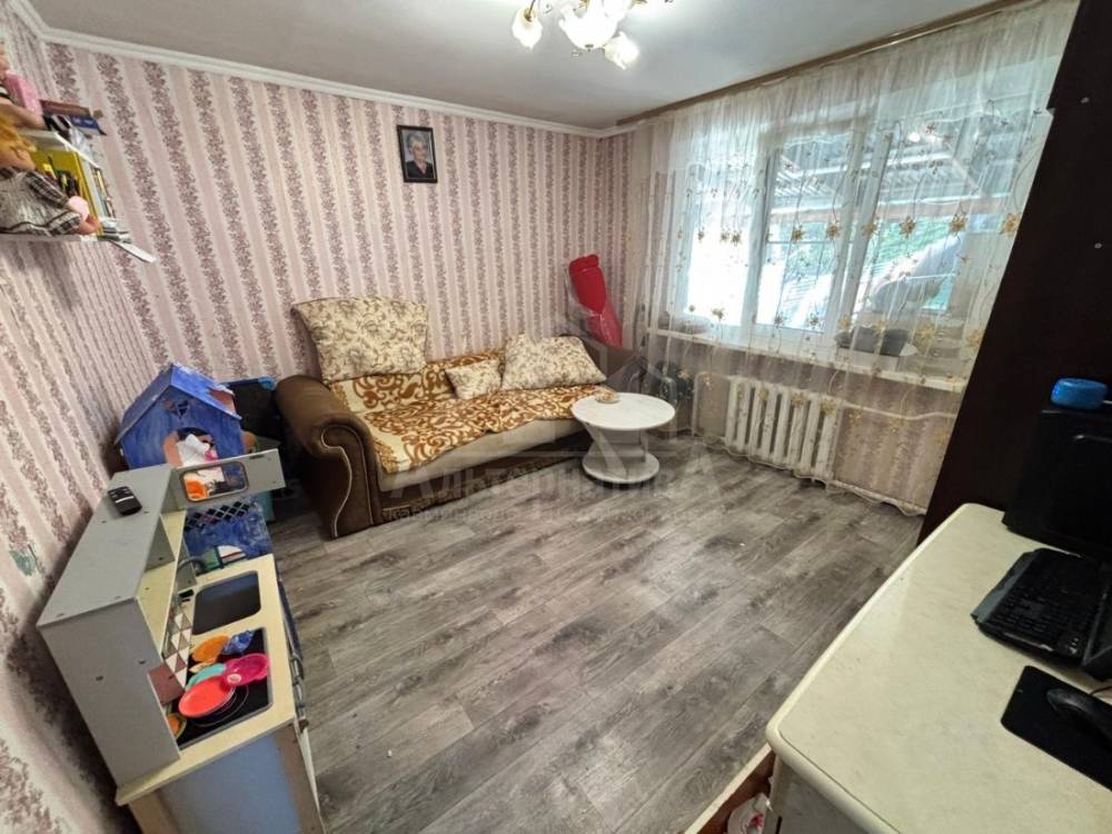 24909f6f-4079-49f5-8348-f8ac0ed2316d