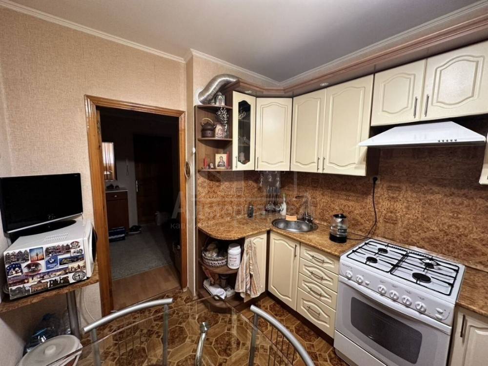 242b19c6-b493-42f0-a9c2-36072cdb4077