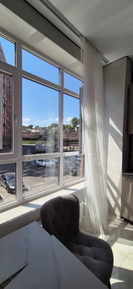 aa409954-c3c9-475b-8642-eb46f6130b83