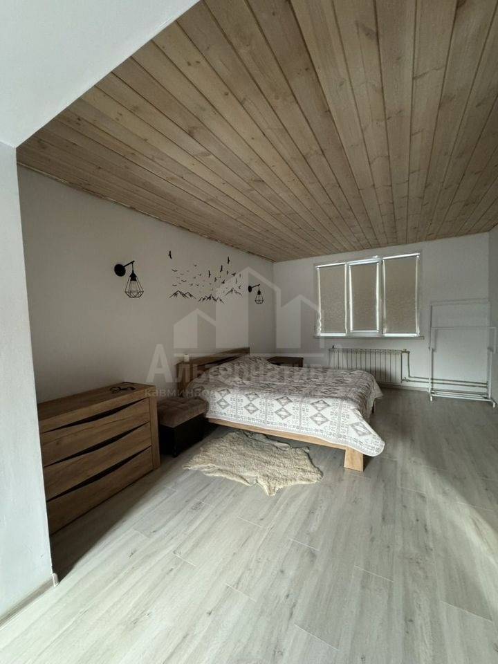 photo_5197411509565785420_y