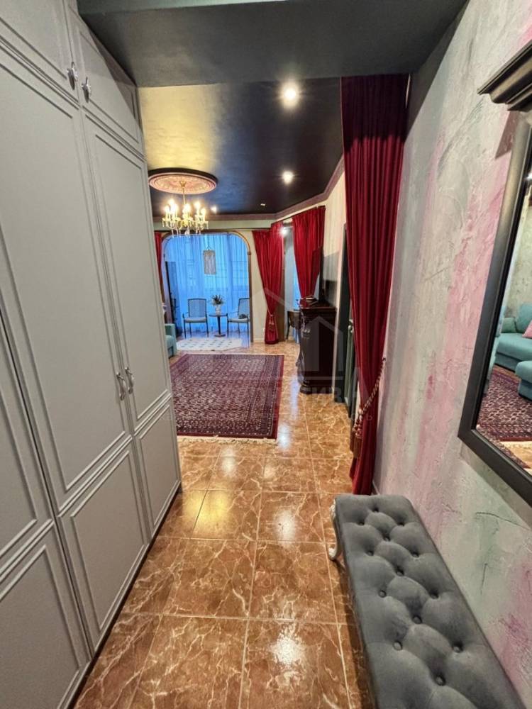 c136ee56-1b8e-4d01-b9c0-4fe14a2ad9a5