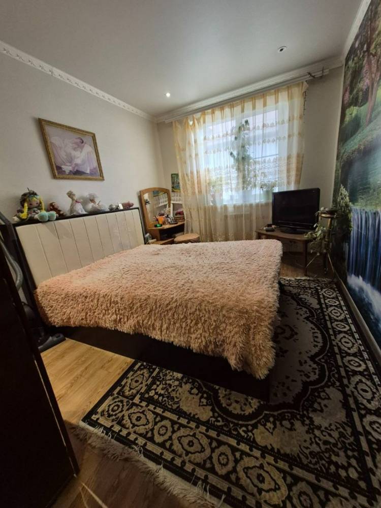 photo_5208656919361425128_y