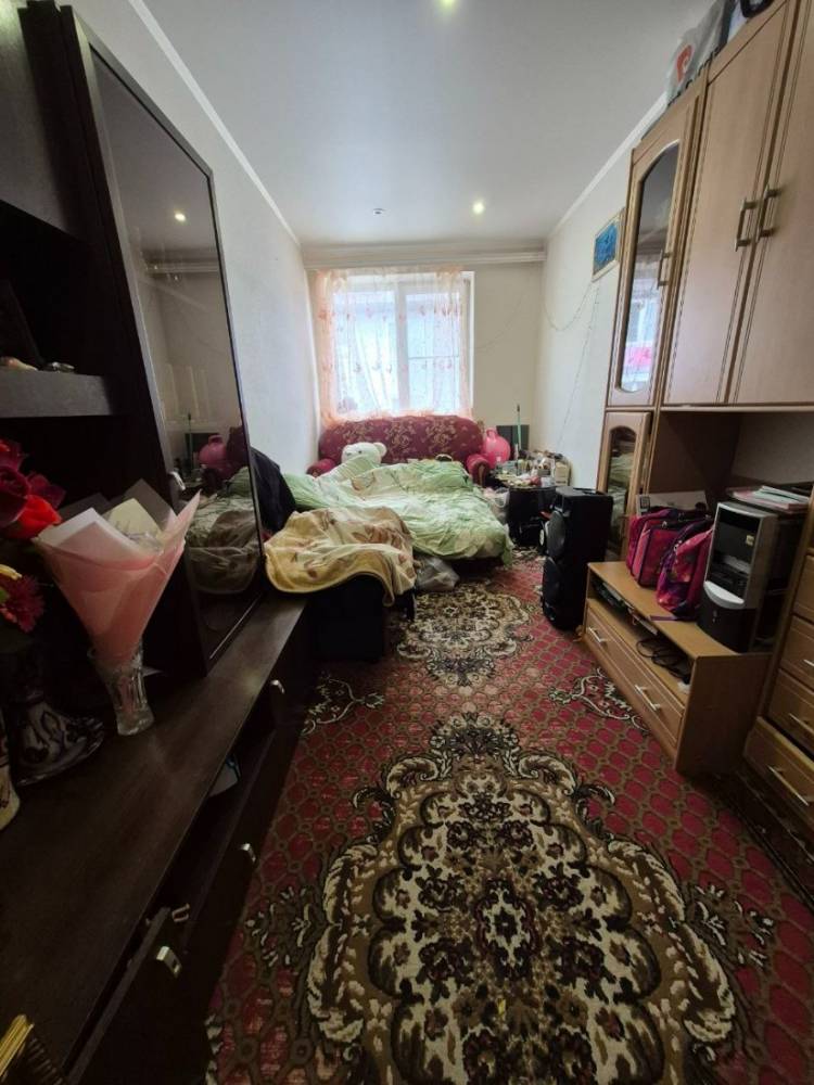 photo_5208656919361425133_y