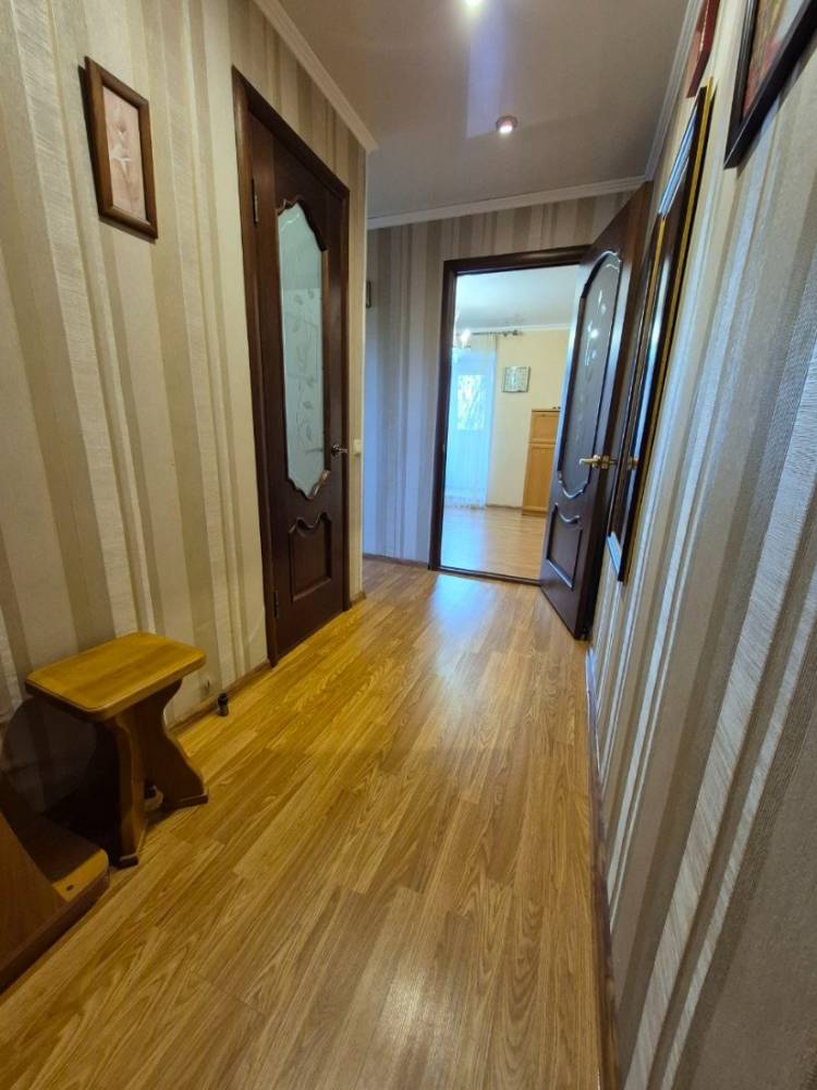 photo_5231336863535140208_y