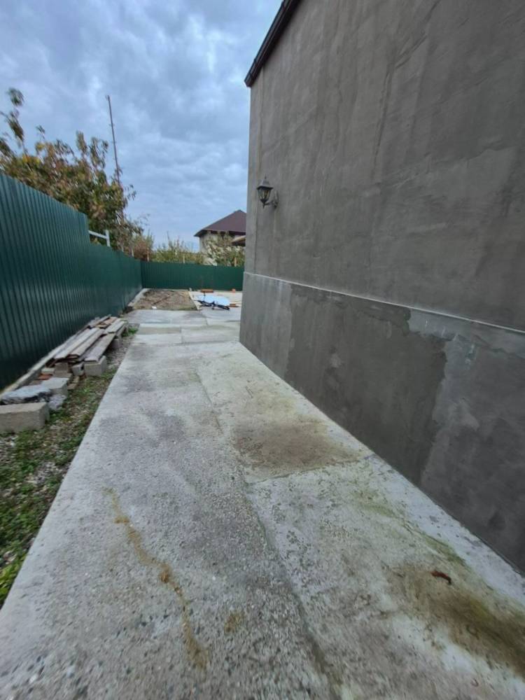 photo_5472301644281674527_y